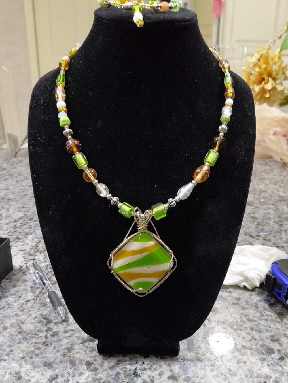 Artisan Glass Bead Pendant Necklace with Matching Bracelet - Magnetic Closure
